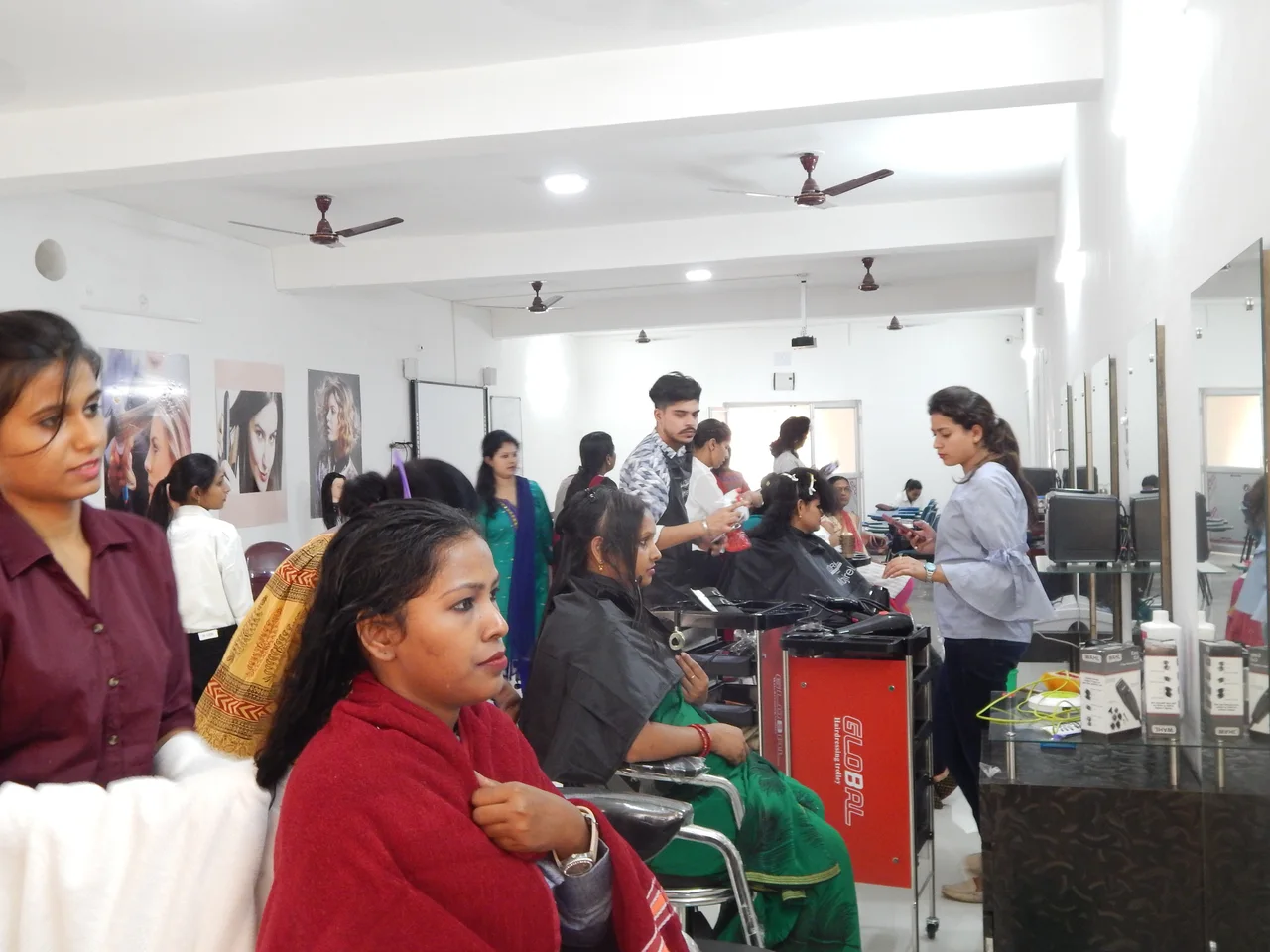 HAirStylistClass-ezgif.com-optiwebp